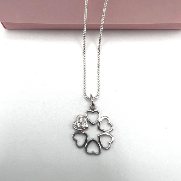 .925 Sterling Silver Heart Wreath Necklace with Cz Accents - Picture 8 of 15